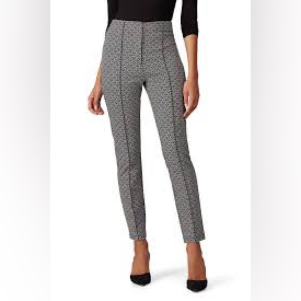 ❤️Price Drop❤️Diane Von Furstenberg Black and White Cropped Pants